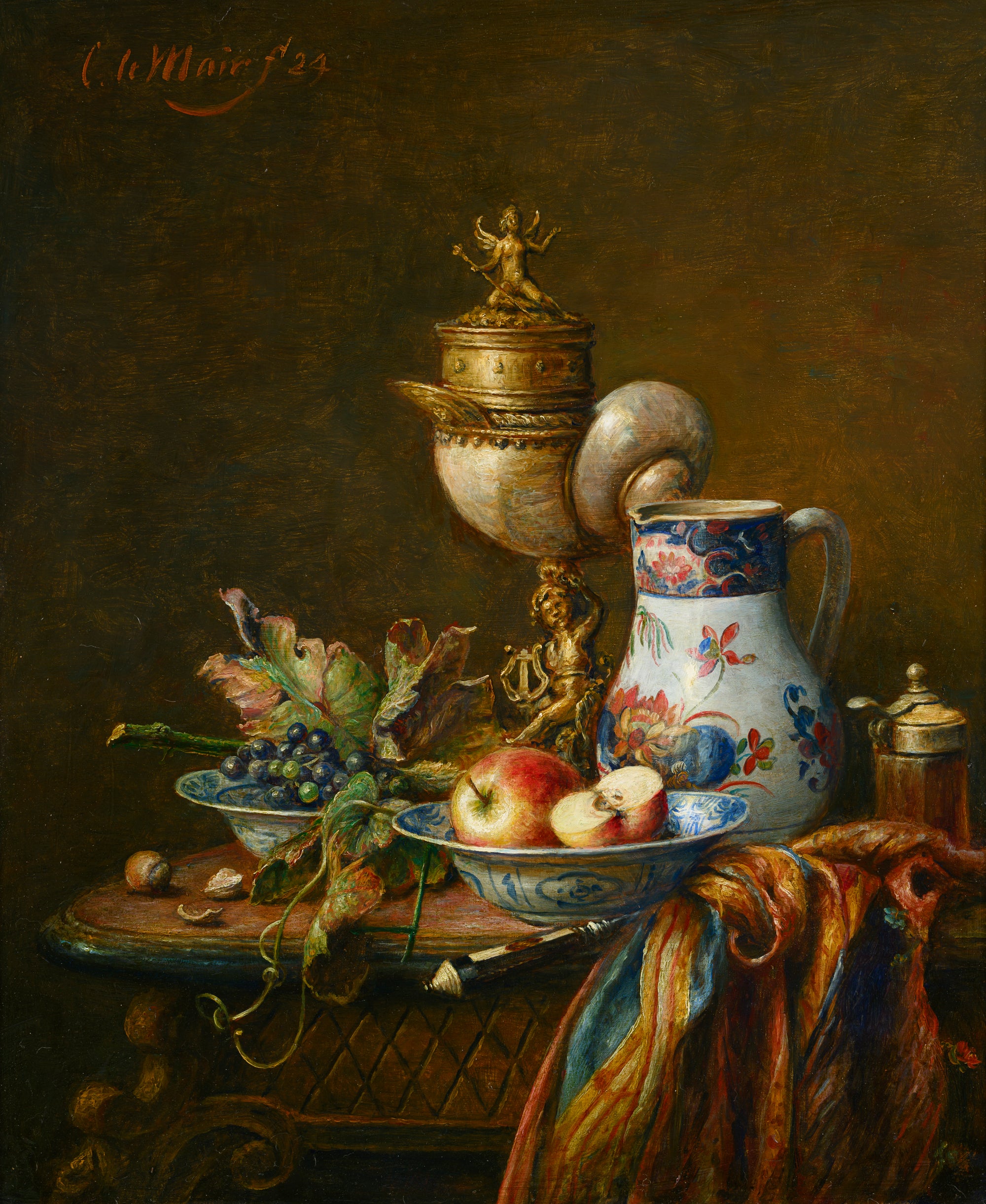 Stilleven met schelpbeker, imari schenkkan en fruit